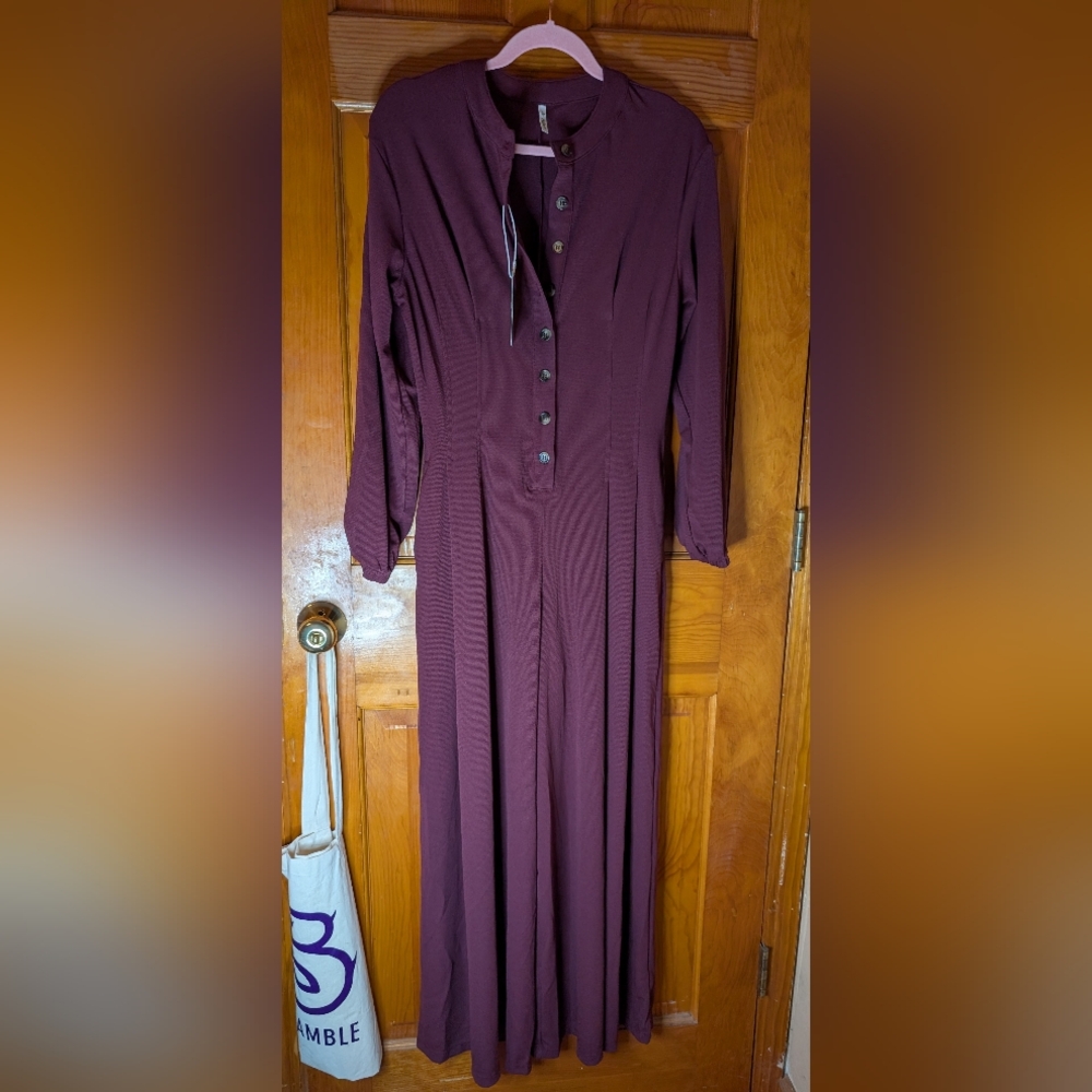 Elegant Plum Maxi Dress
